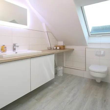 בית נופש Badestr_ 7 *